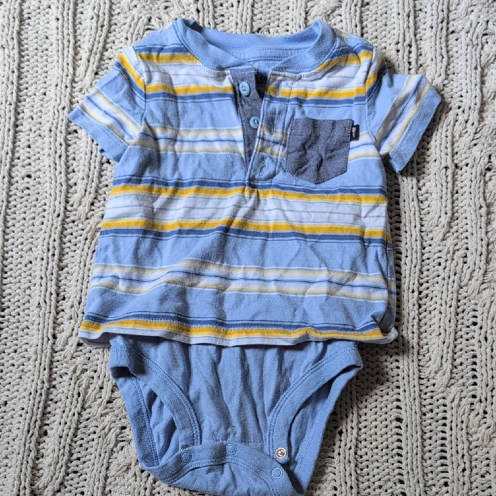 ✨ Baby Bgosh 12mo Bodysuit